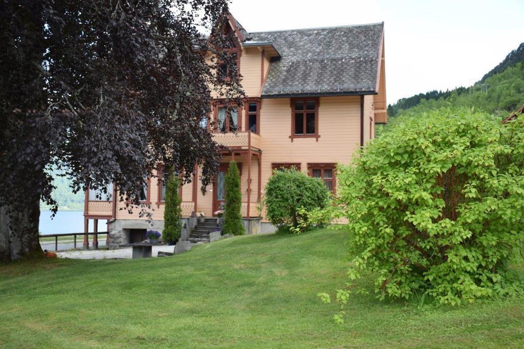 Hotel Dosen Gard Luster Exterior foto