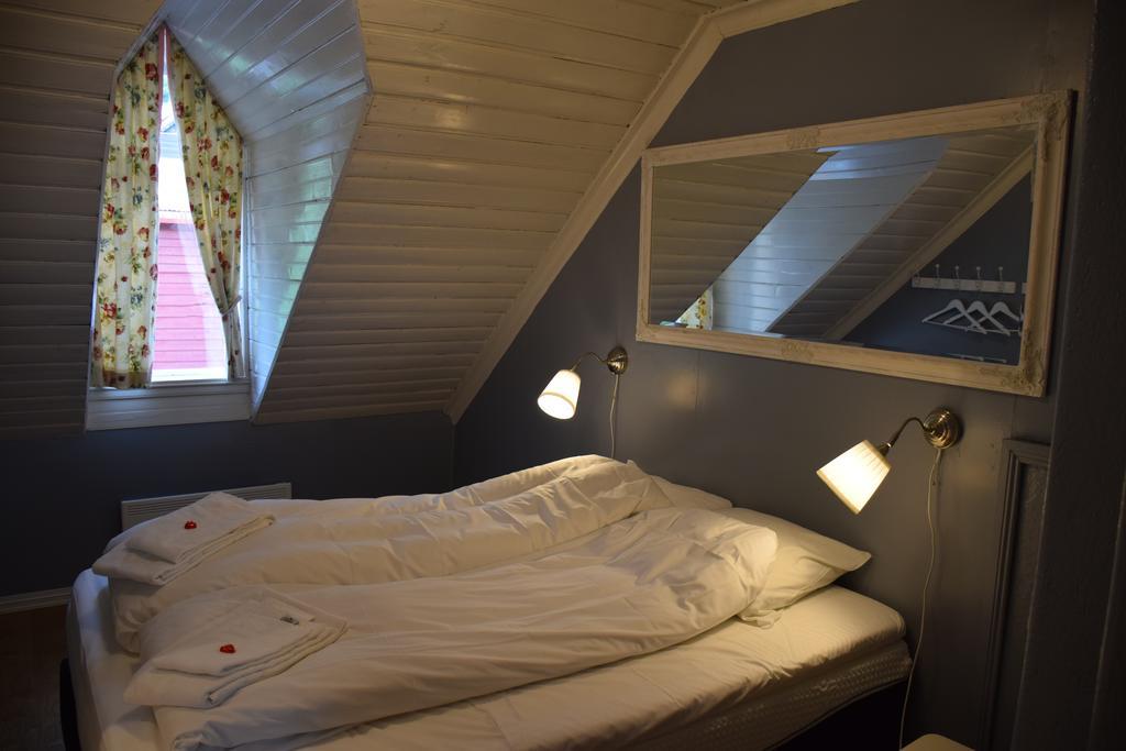 Hotel Dosen Gard Luster Exterior foto